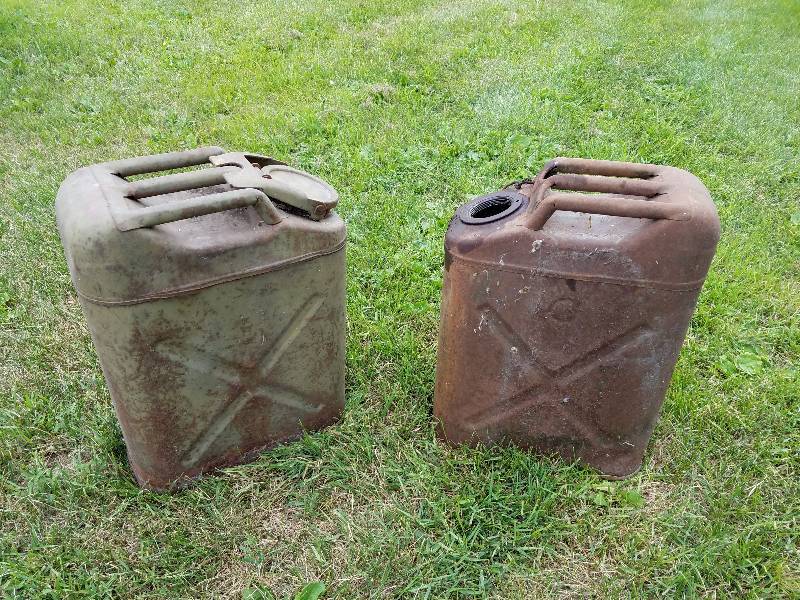 lot 166 image: Jerry Cans