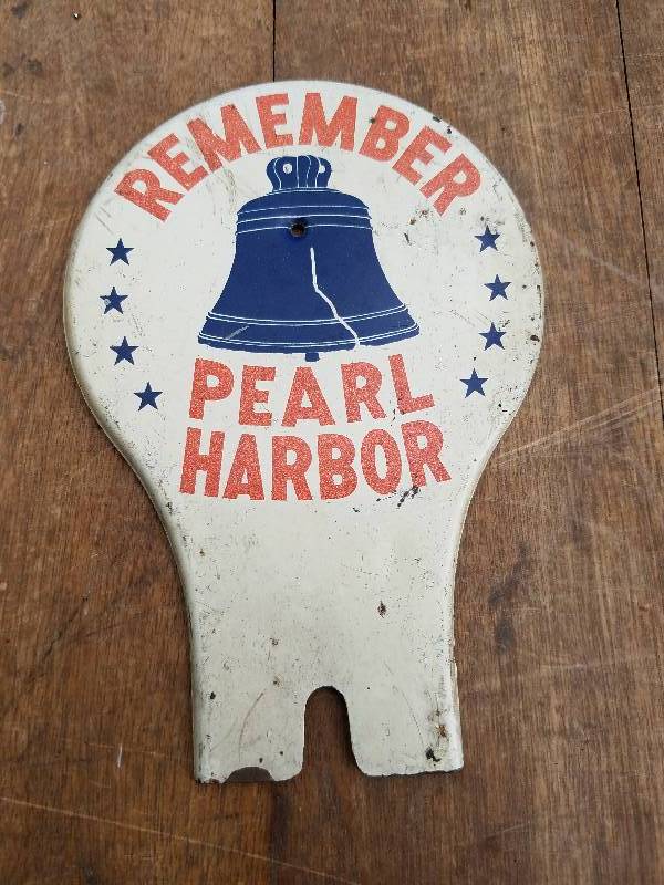 lot 168 image: Vintage Antique Remember Pearl Harbor