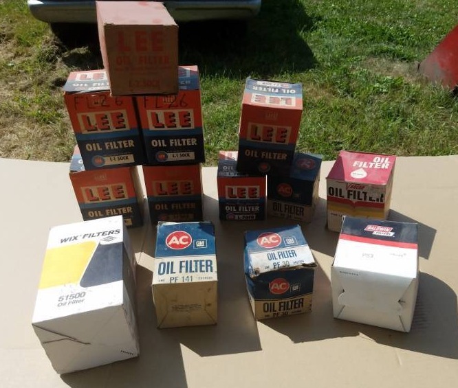 lot 219 image: Vintage oil filters