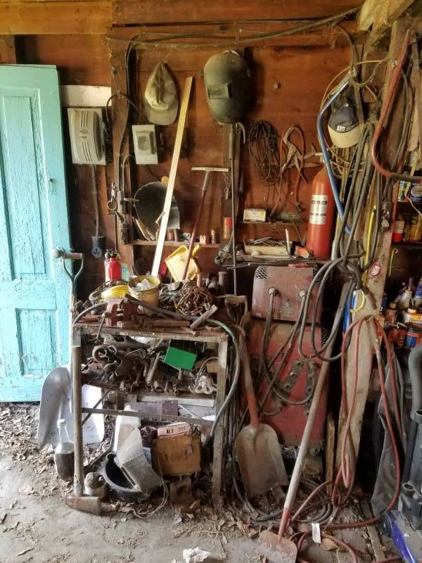 lot 237 image: Old Welder & Contents of Bench