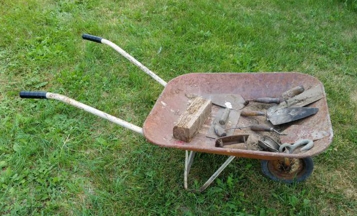 lot 273 image: Wheel Barrel cement tools