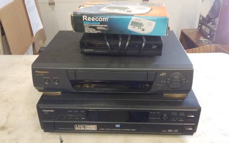 lot 33 image: Toshiba DVD Player, Panasonic VCR, Converter Box, Weather Alert