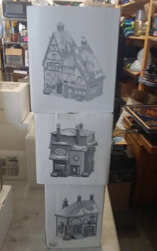 lot 51 image: 3-Department 56 Heritage Village Collection North Pole Series