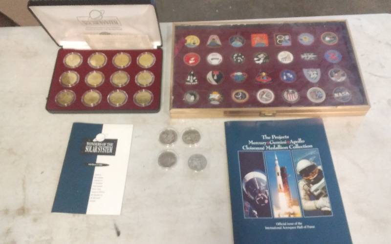 lot 54 image: Commemorative Coin Collection