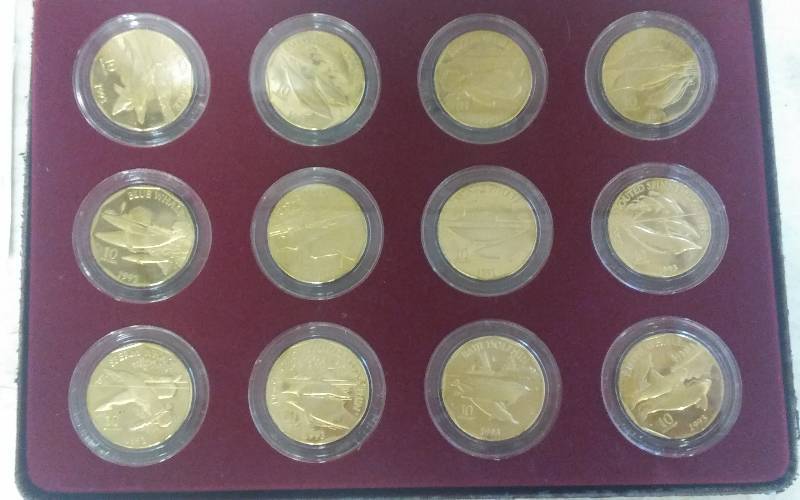 lot 56 image: Whales & Dolphins Of The Pacific $10  Commemorative Collection