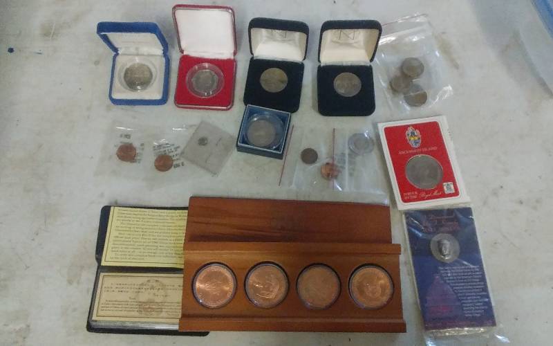 lot 59 image: Bronze Collection Discovery Of America