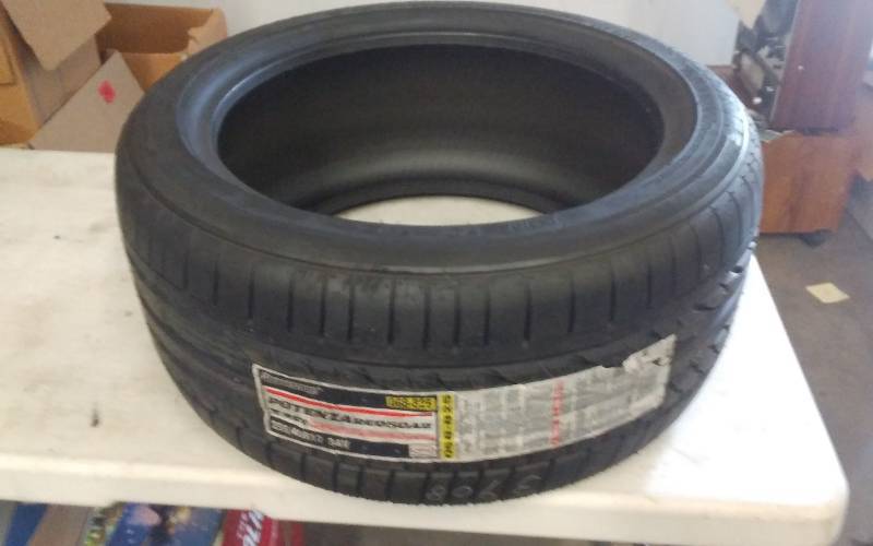 lot 67 image: 1-New Tire Bridgestone Potenza 25540R17