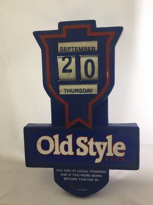lot 34 image: Old Style Beer Sign