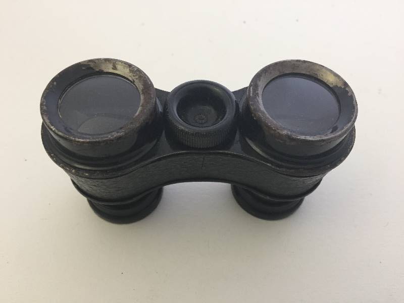 lot 65 image: Vintage Mini Opera Glasses