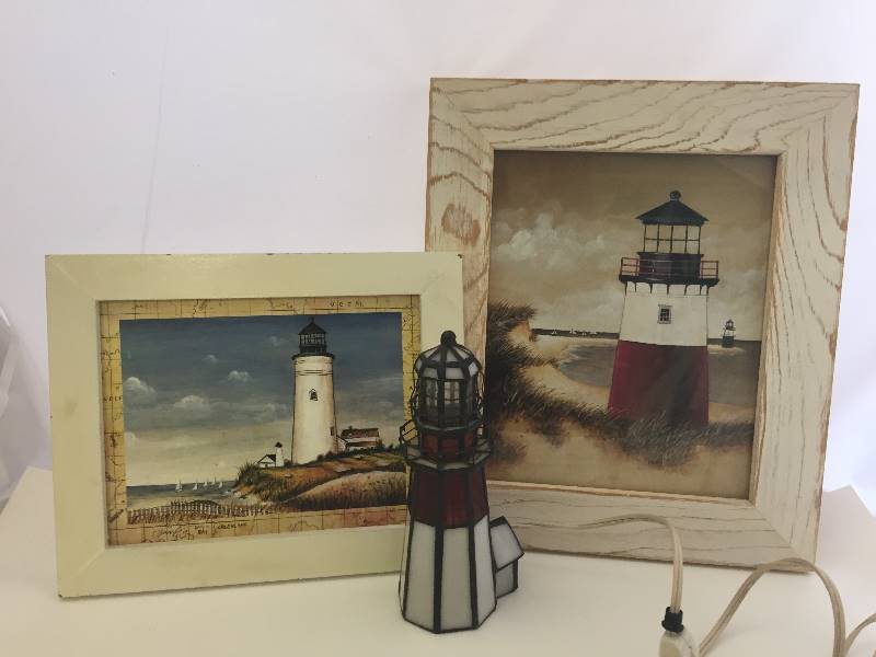 lot 88 image: Lighthouse Pictures & Stained Glass Lamp Light