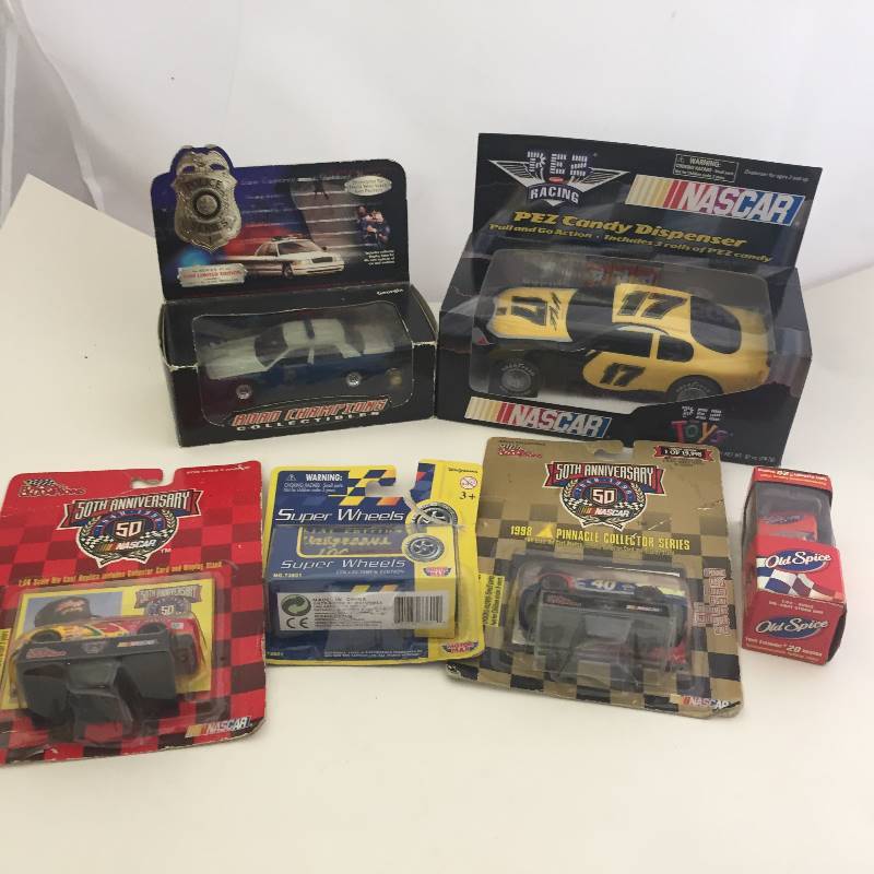 lot 117 image: Diecast Collectible Cars