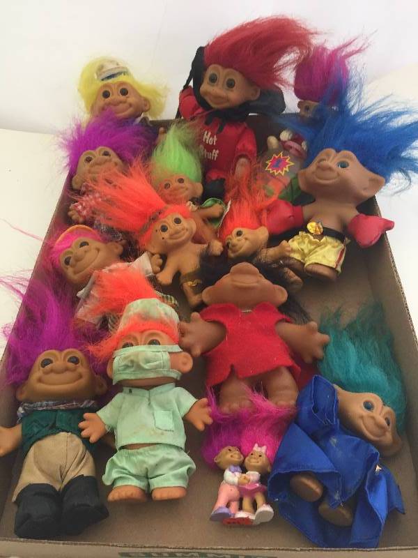 lot 120 image: Vintage Troll Collection
