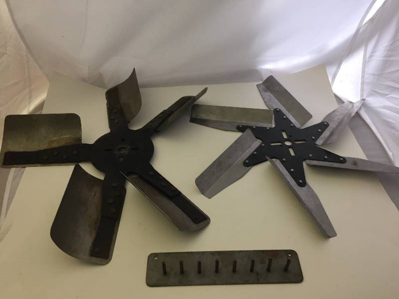 lot 131 image: Fans & Metal Key Rack