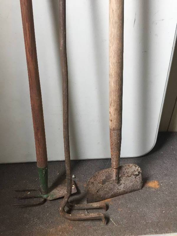 lot 146 image: Vintage Hand Tools Logging & more
