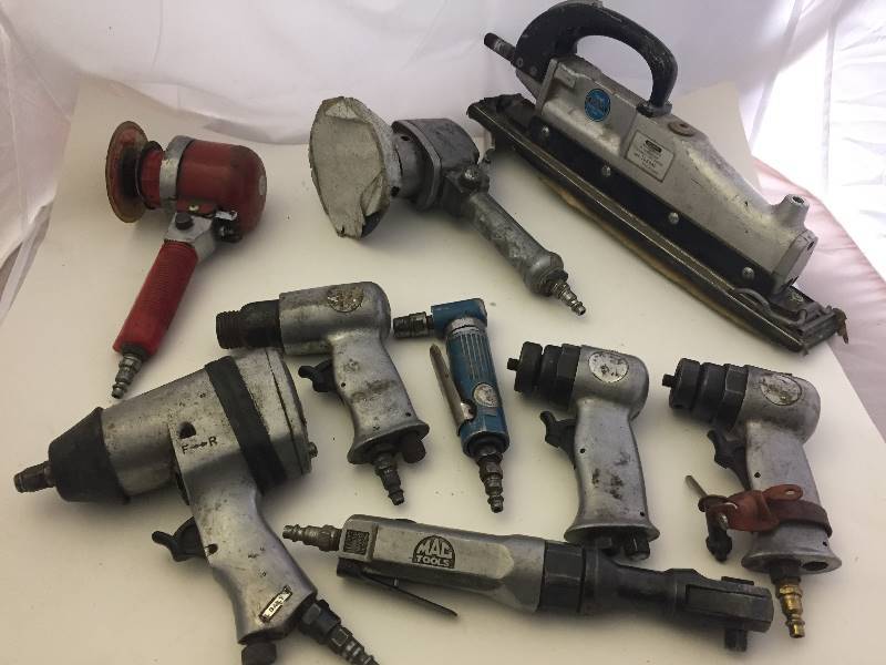 lot 150 image: Air Tool Assortment