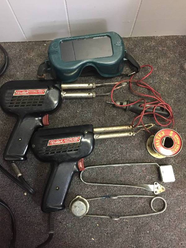 lot 169 image: Soldering Guns Weller & Equip