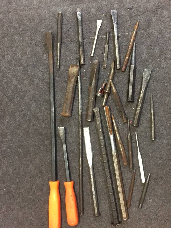 lot 181 image: Tools - Pry Bars Punches