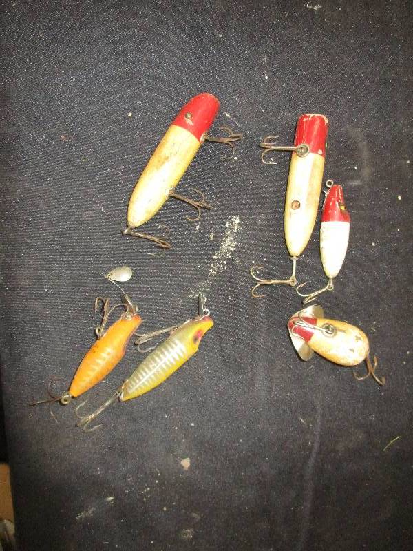 lot 12 image: Old Fishing Lures, 1 Heddon River Runk Spook Floater, Millsite Wig Wag, and Misc.