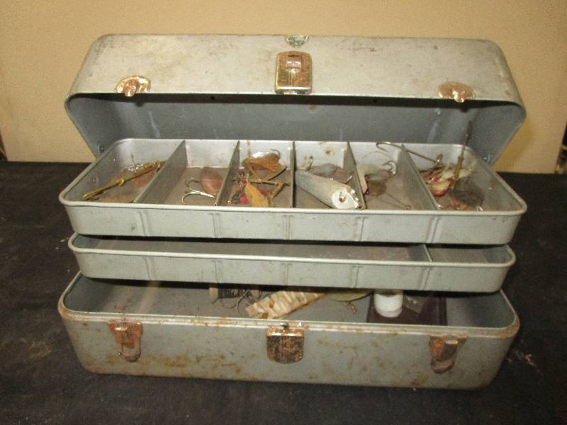lot 14 image: Metal Tackle Box With Misc. Lures and Fishing Stuff