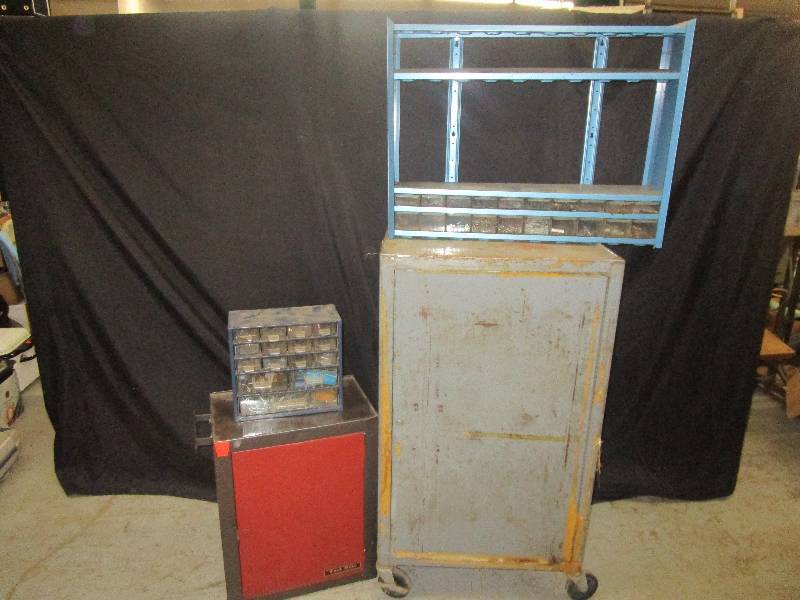 lot 40 image: Large Tool Cabinets lg 24x 42 12 and 18 deep little red one is 18x 22 12 x 11 deep and organizers