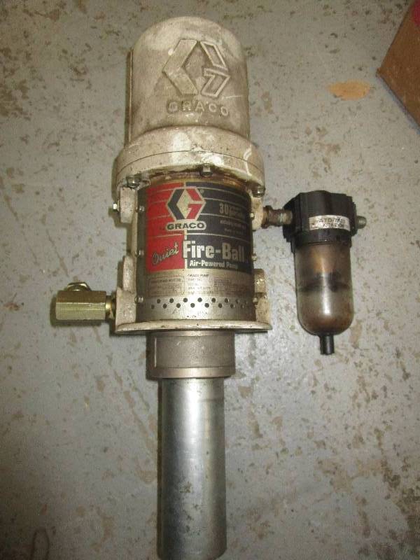 lot 94 image: Graco Air Powered Oil Pump