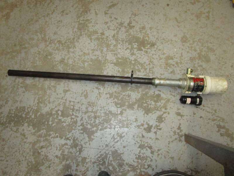 lot 96 image: Graco Air Powered Oil Pump with (drop pipe 44)