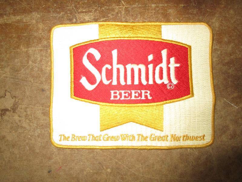 lot 113 image: Schmidts Beer Patch 8 x 6