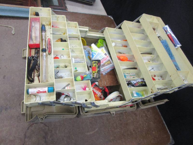 lot 127 image: Tackle Box Full of Tackle