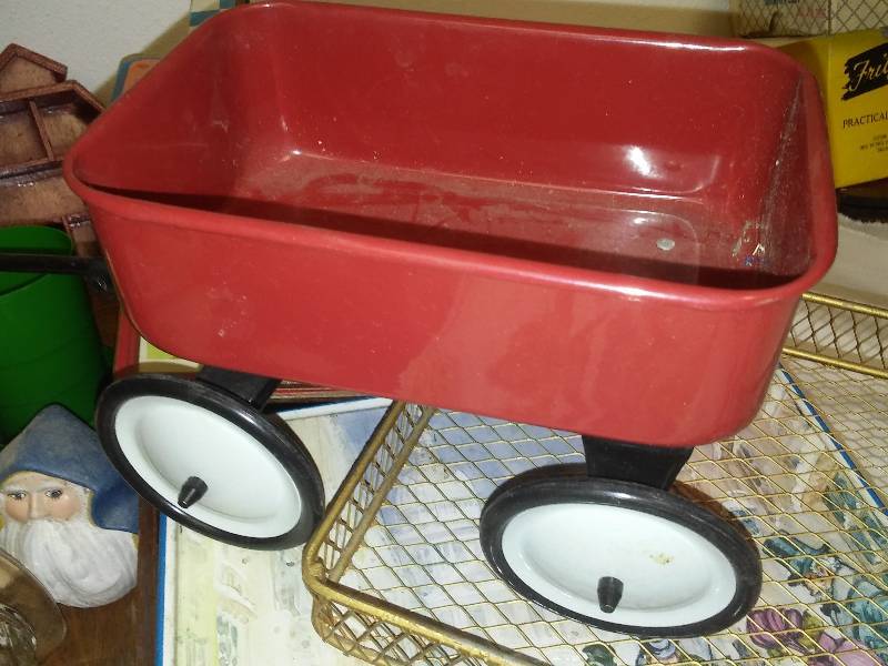 miscellaneous Budweiser Schlitz pottery and more