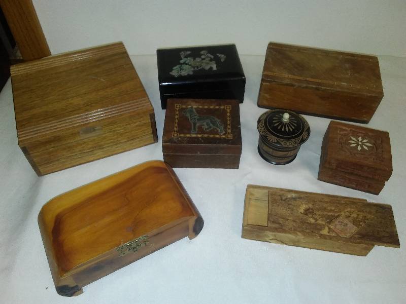 8 wood boxes