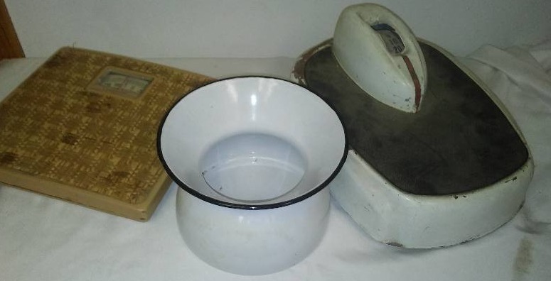 Enamelware Spitoon and 2 scales