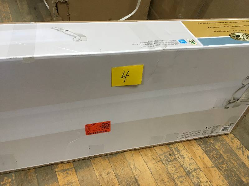 lot 4 image: Hampton Bay HBF1232-35 Regency 4-Light Brushed Nickel T8 Fluorescent Ceiling Light not used