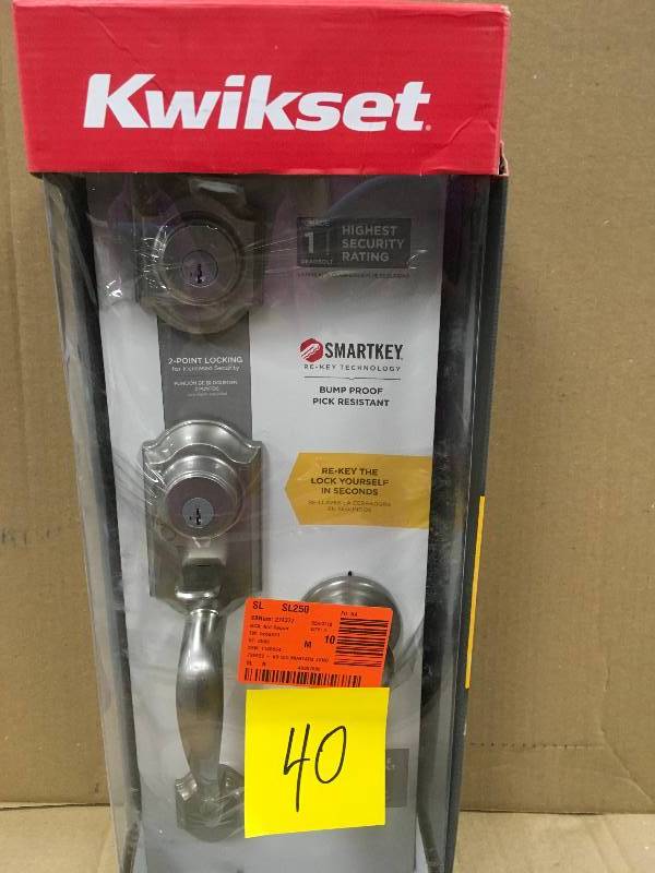 lot 40 image: Kwifset Montara Satin Nickel Smartkey Single-Cylinder Deadbolt Keyed Entry Door Handleset in good conditions