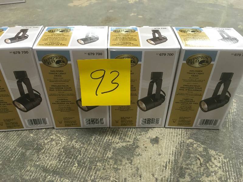 lot 93 image: Hampton Bay Black Pinhole Cylinder Track Lighting Fixture set of 4 New
