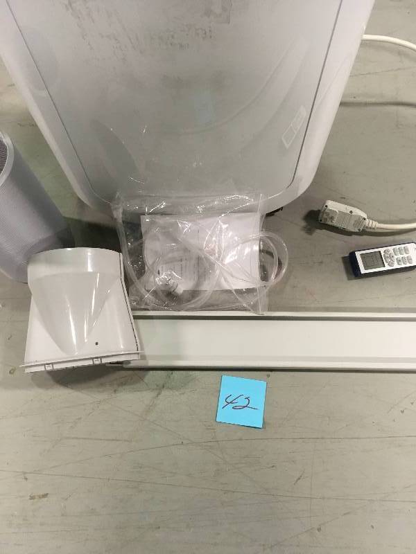 lot 42 image: CCH PRODUCTS 14,000 BTU Portable Air Conditioner with Dehumidifier