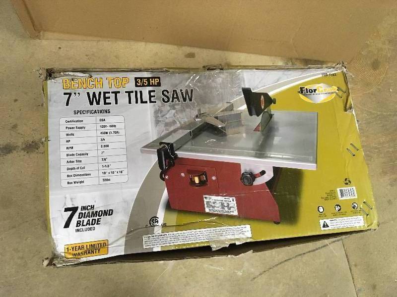 FLORCRAFT 7" BENCH TOP WET TILE SAW 3/5HP MOTOR #709-4242 POWERS UP. in