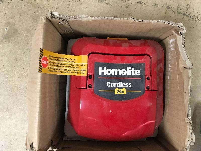 lot 99 image: HOMELITE 24-Volt Replacement Cordless Battery