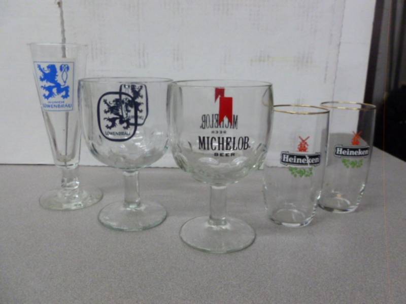 lot 50 image: Beer Glasses