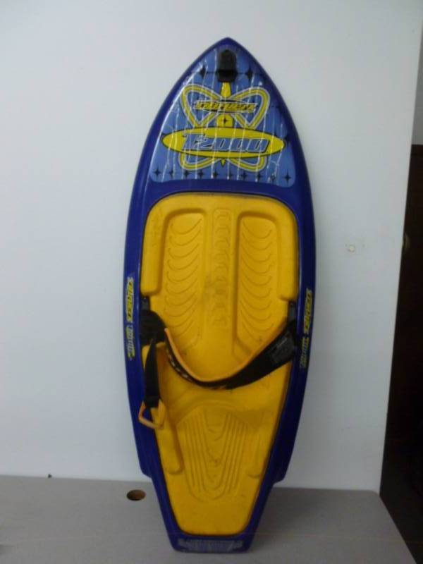 lot 61 image: Knee Board