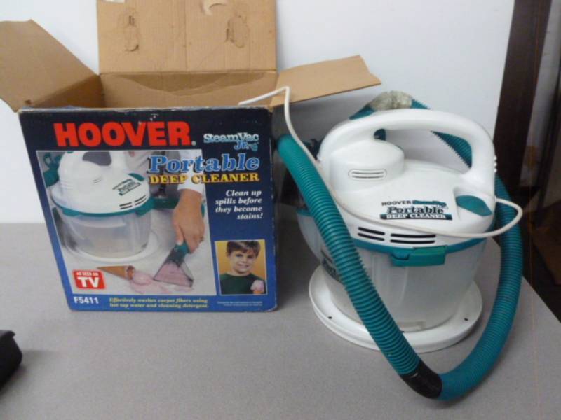 lot 104 image: Steam Cleaner
