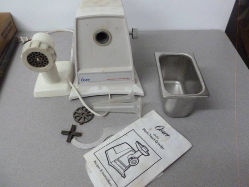 lot 114 image: Electric Meat Grinder