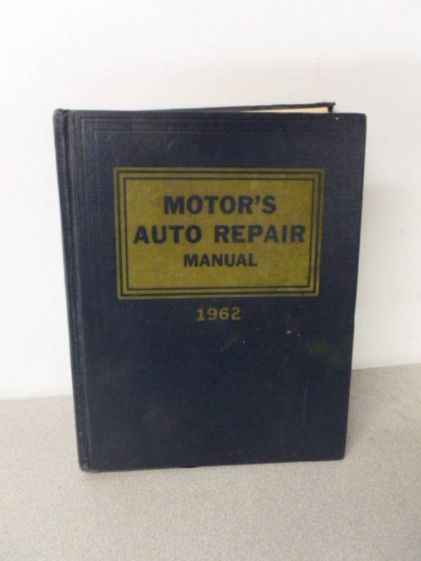 lot 122 image: Vintage Repair Manual