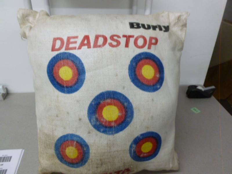 lot 144 image: Arrow Target
