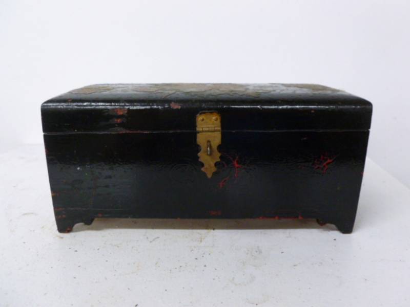lot 198 image: Vintage Lane