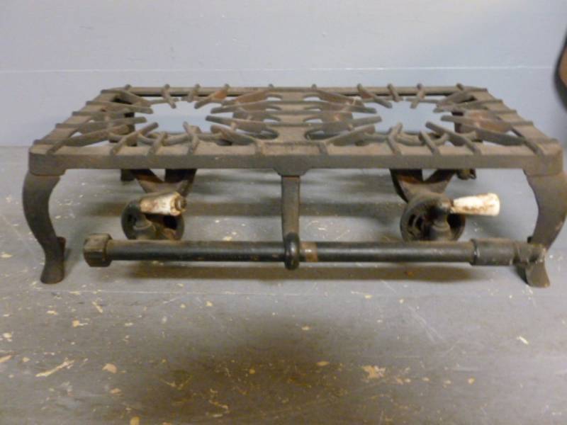 lot 6 image: Vintage Griswold