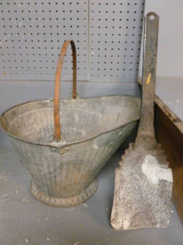 lot 28 image: Vintage Coal Bucket