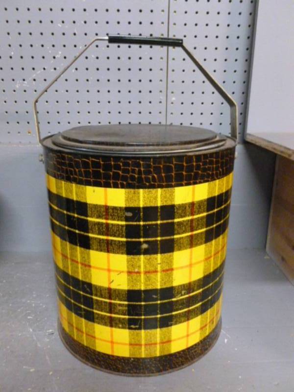 lot 29 image: Vintage Cooler