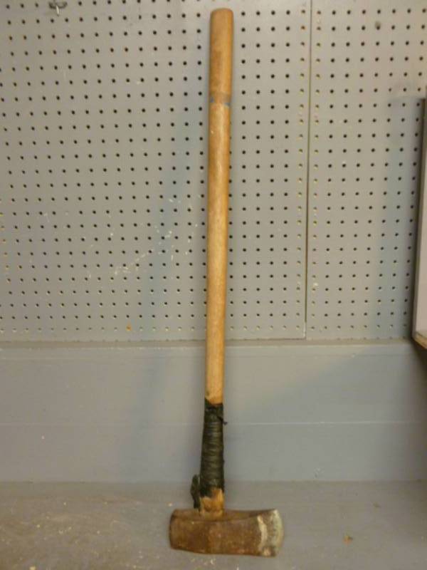 lot 38 image: Splitting Maul