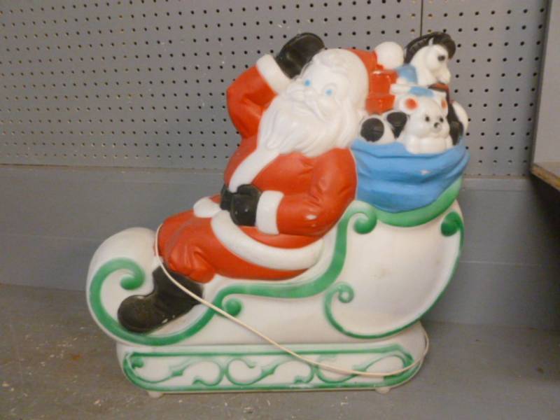 lot 63 image: Blow Mold