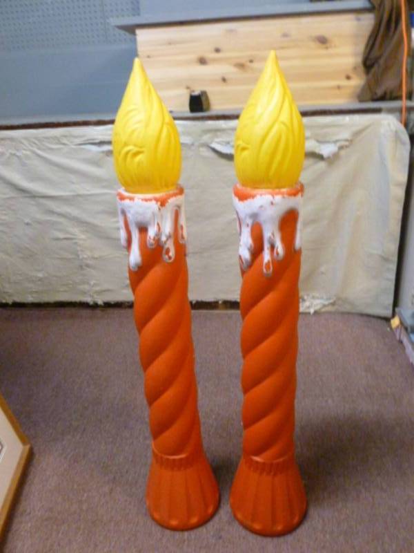 lot 64 image: Vintage Blow Molds